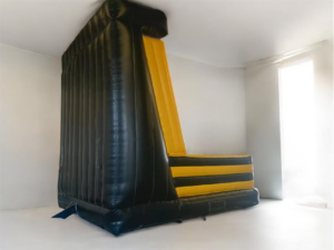 Fun Zone Rentals Bus Image